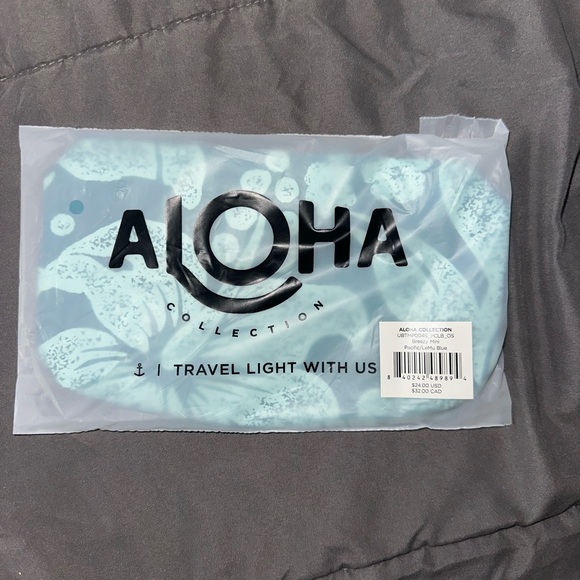 ALOHA Collection Aqua Leaf Pouch - Picture 2 of 2